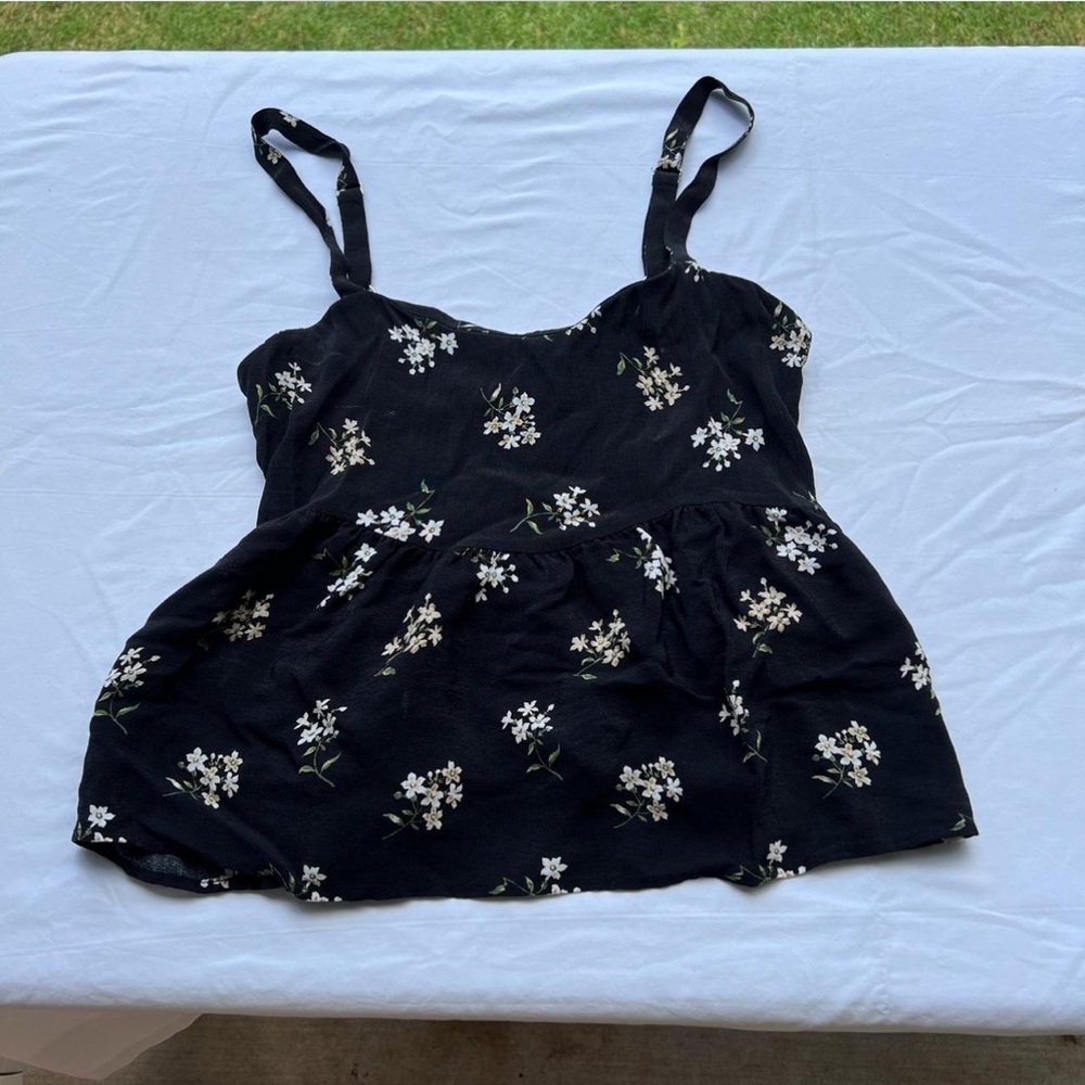 HOLLISTER FLORAL TOP